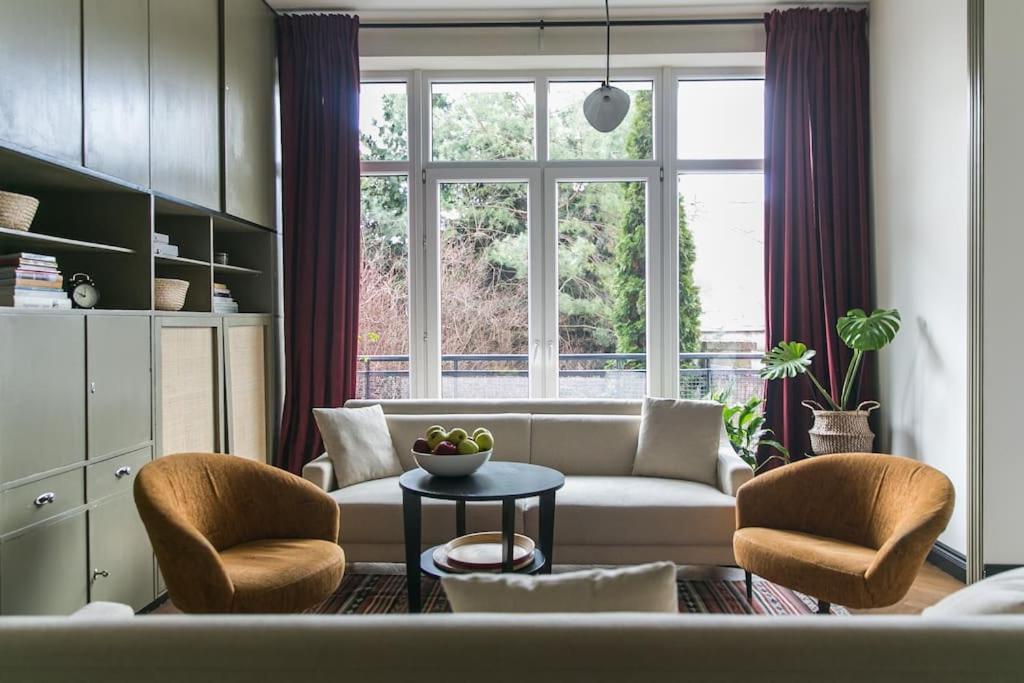 Dark Blue Apartment Варшава Екстериор снимка