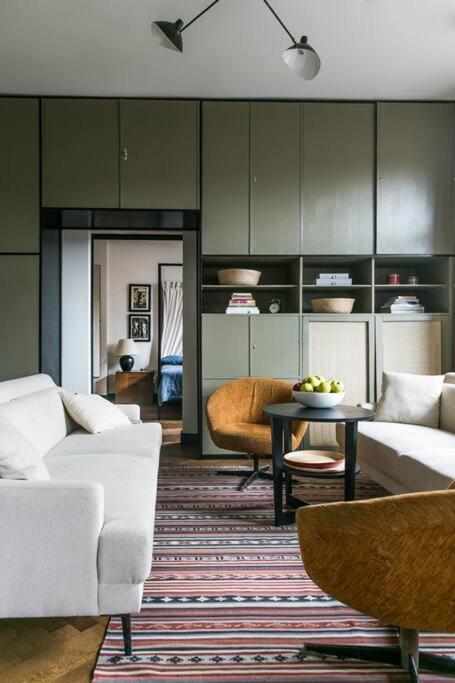 Dark Blue Apartment Варшава Екстериор снимка