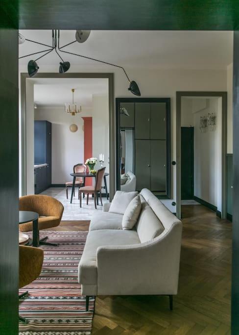 Dark Blue Apartment Варшава Екстериор снимка
