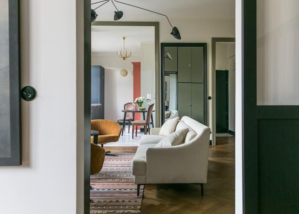 Dark Blue Apartment Варшава Екстериор снимка