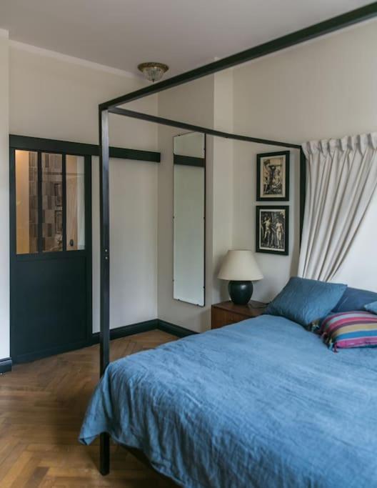 Dark Blue Apartment Варшава Екстериор снимка
